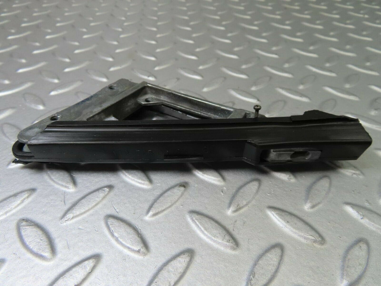 7312 Mercedes-Benz W116 450SE Wing Mirror Weatherstrip Seal Left 1167250166