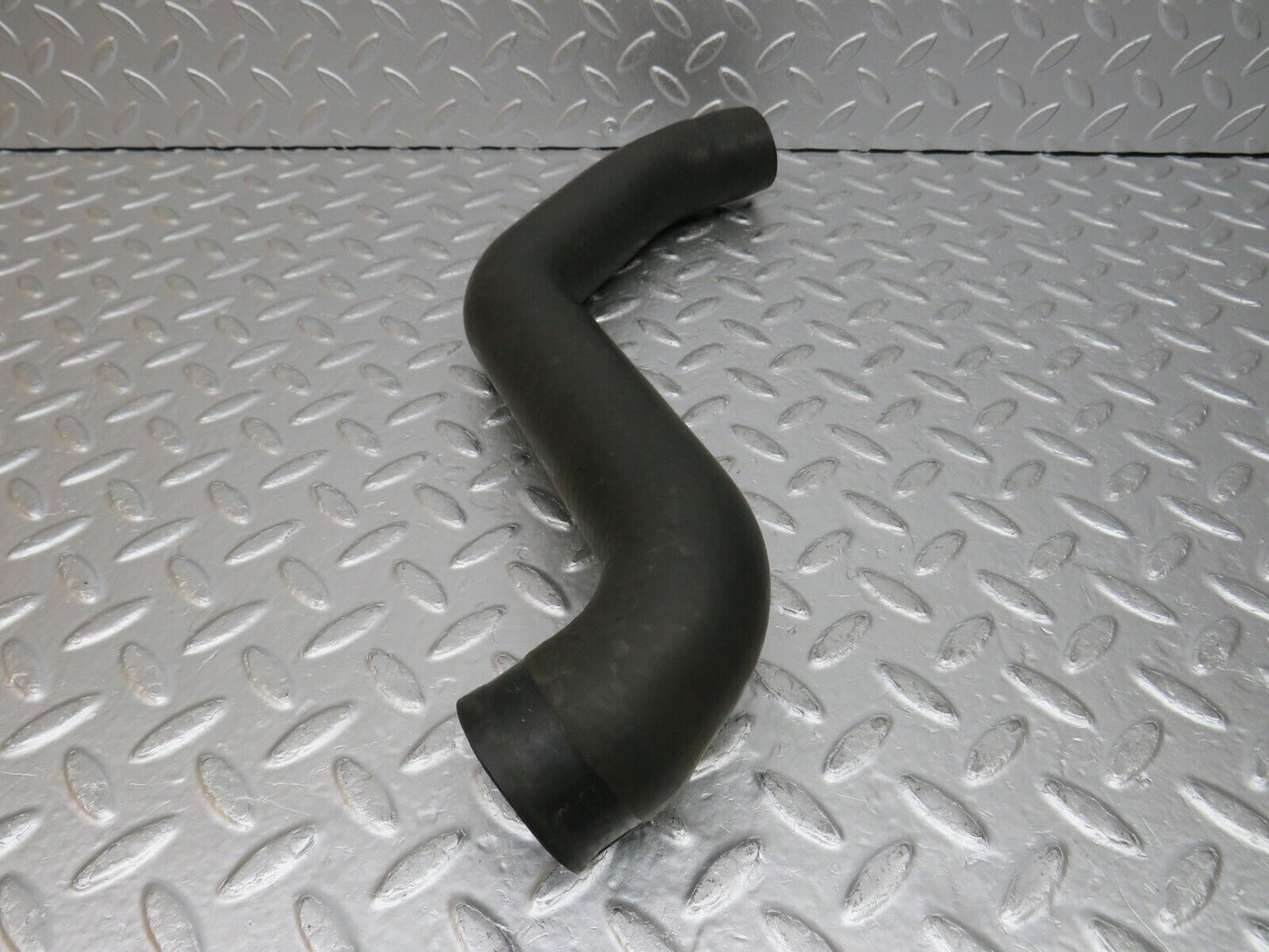 0798 Mercedes-Benz C107 350SLC Coupe Radiator Coolant Hose  1165013482