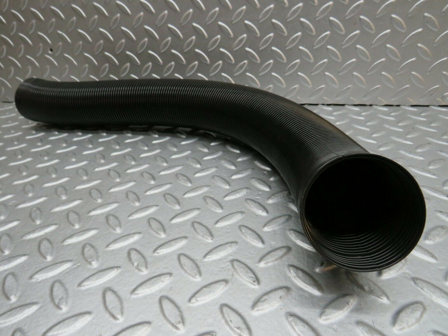22041 Mercedes-Benz S123 280TE Wagon Heater Pipe Air Pipe Pair