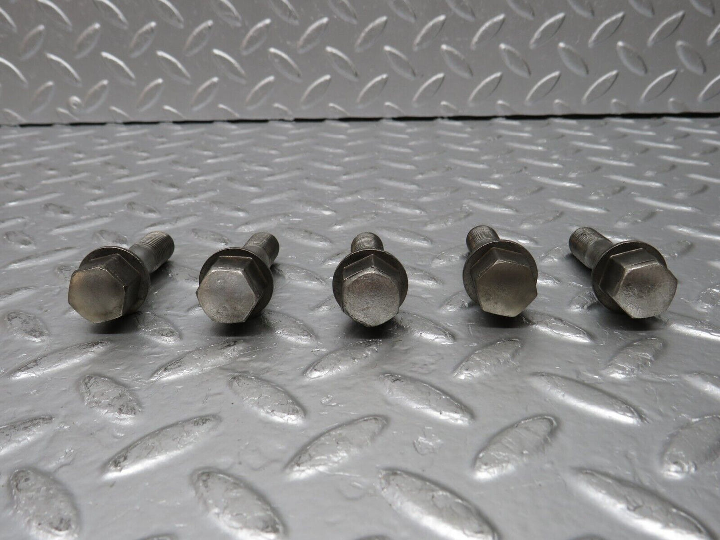 32641 Mercedes-Benz 5x Alloy Wheel Lug Bolt M12x1.5