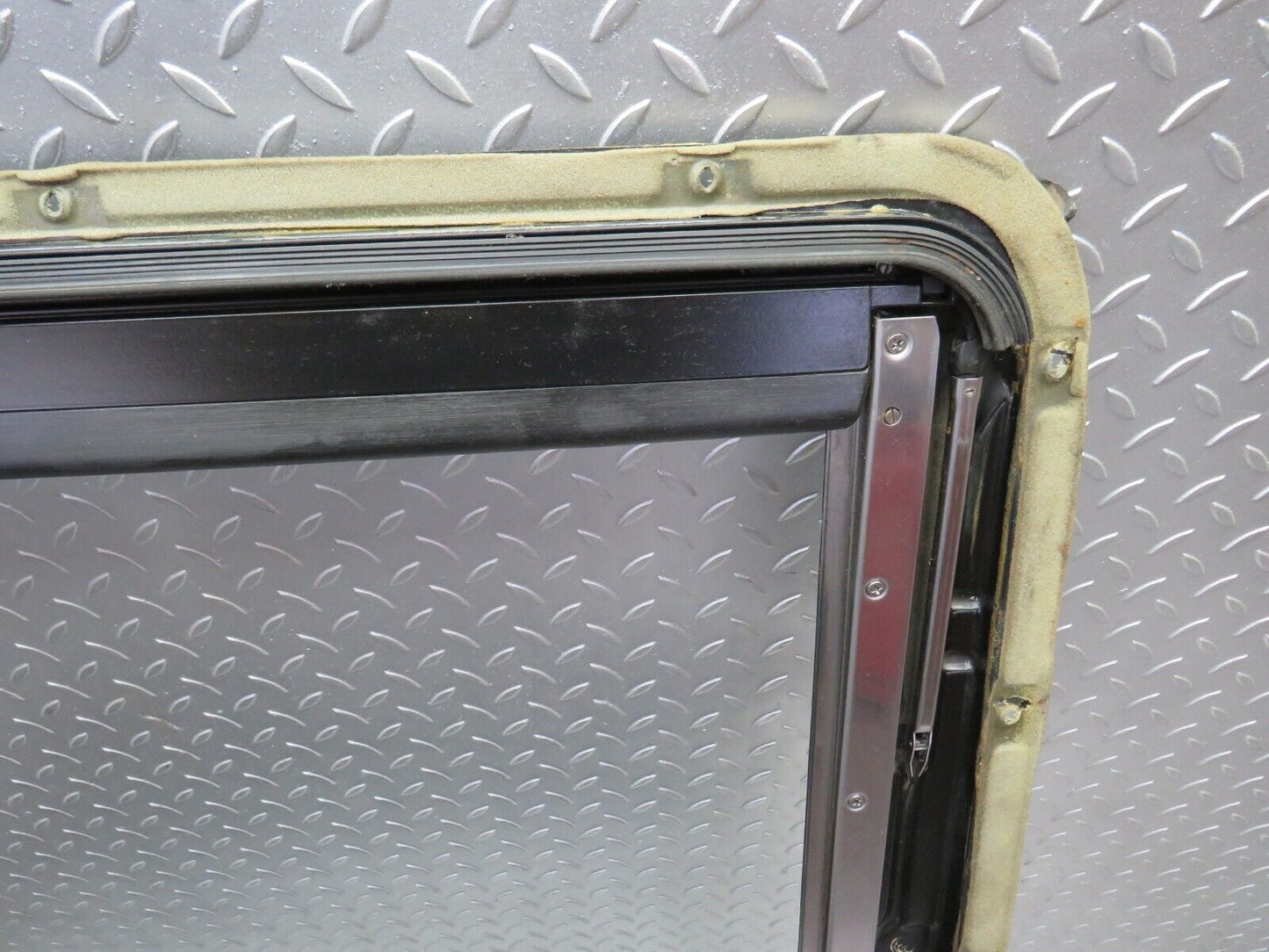 30831 Mercedes-Benz W201 190E Power Sunroof Frame