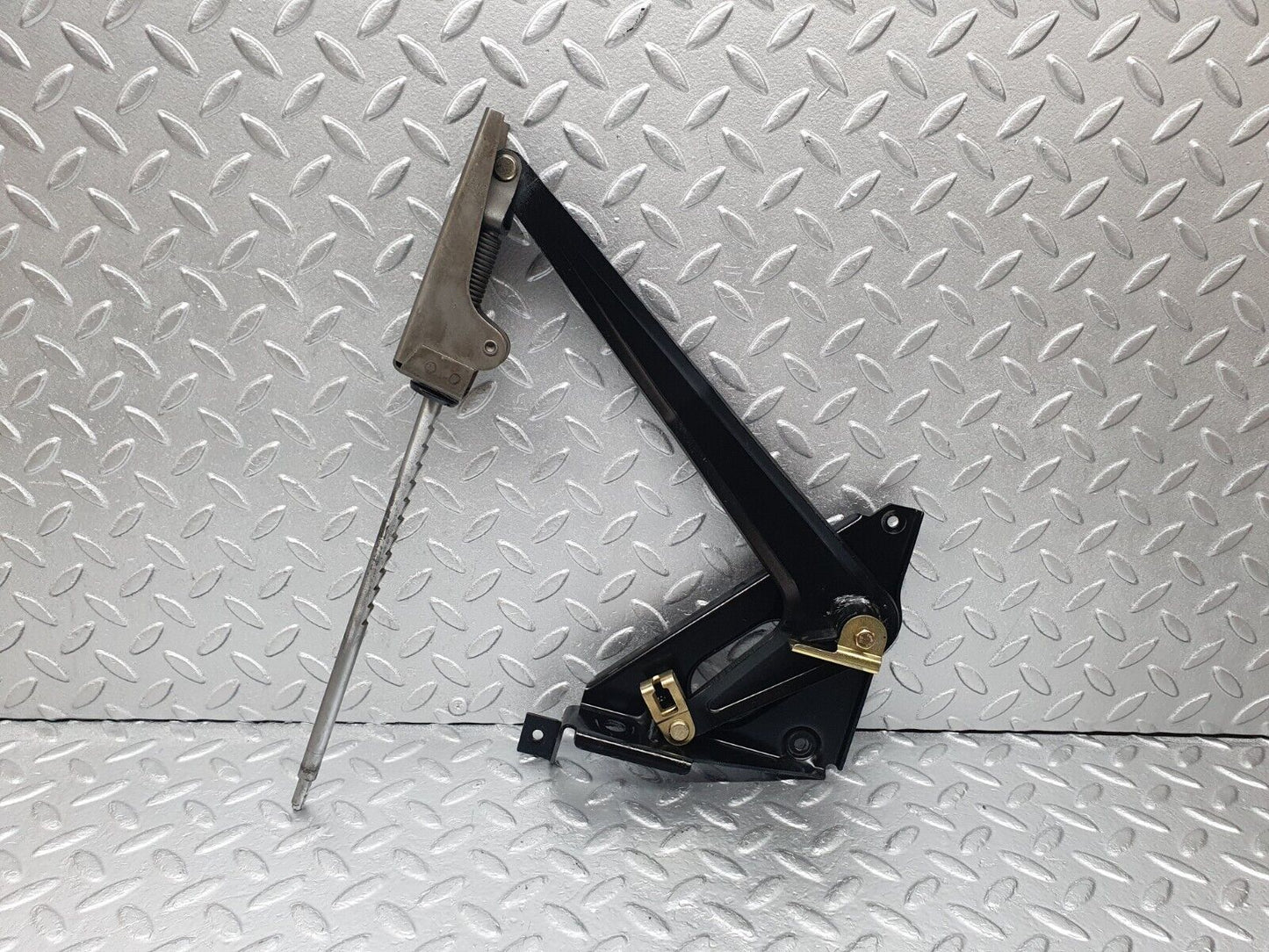 43930 Mercedes-Benz C123 230CE Coupe Handbrake Regulator