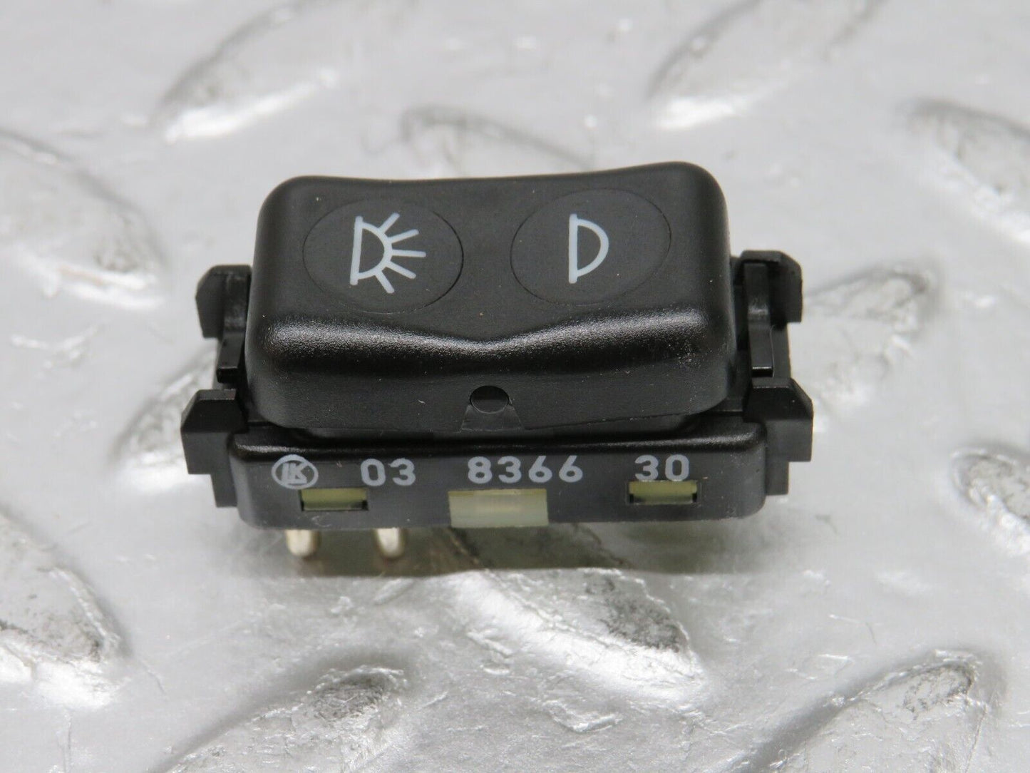 32463 Mercedes-Benz S124 300TE Rear Interior Dome Light Switch 1248203210