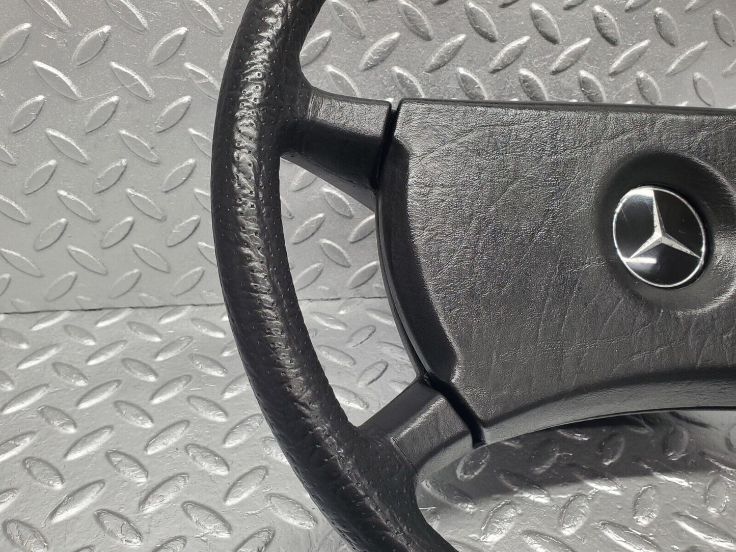 46367 Mercedes-Benz C123 280CE Coupe Steering Wheel 1264640017