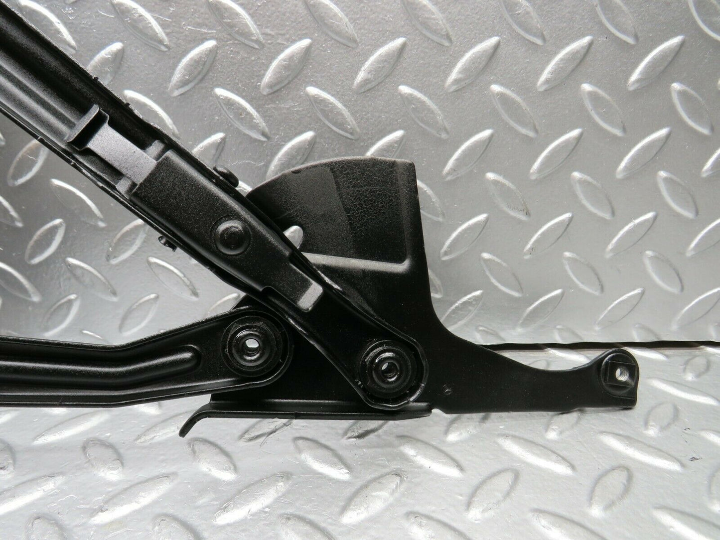 22550 Mercedes-Benz C124 E220 Coupe Bonnet Hinge Right Side 1298870274