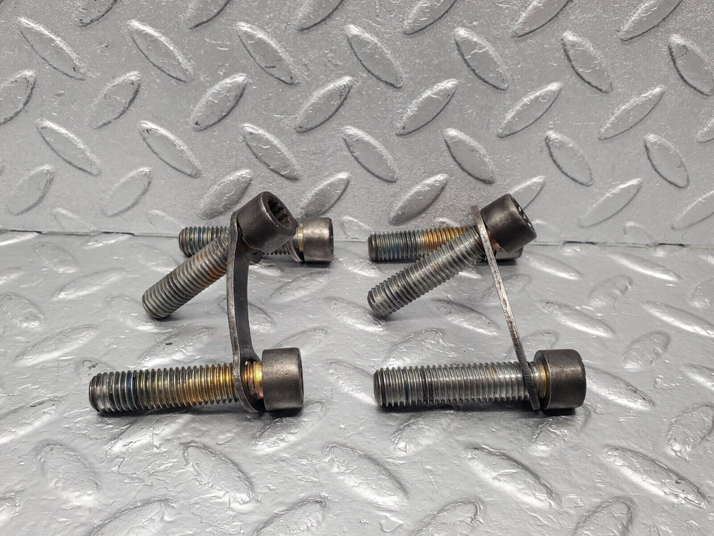 46050 Mercedes-Benz W126 420SE Drive Shaft Bolt Differential Bolt Set