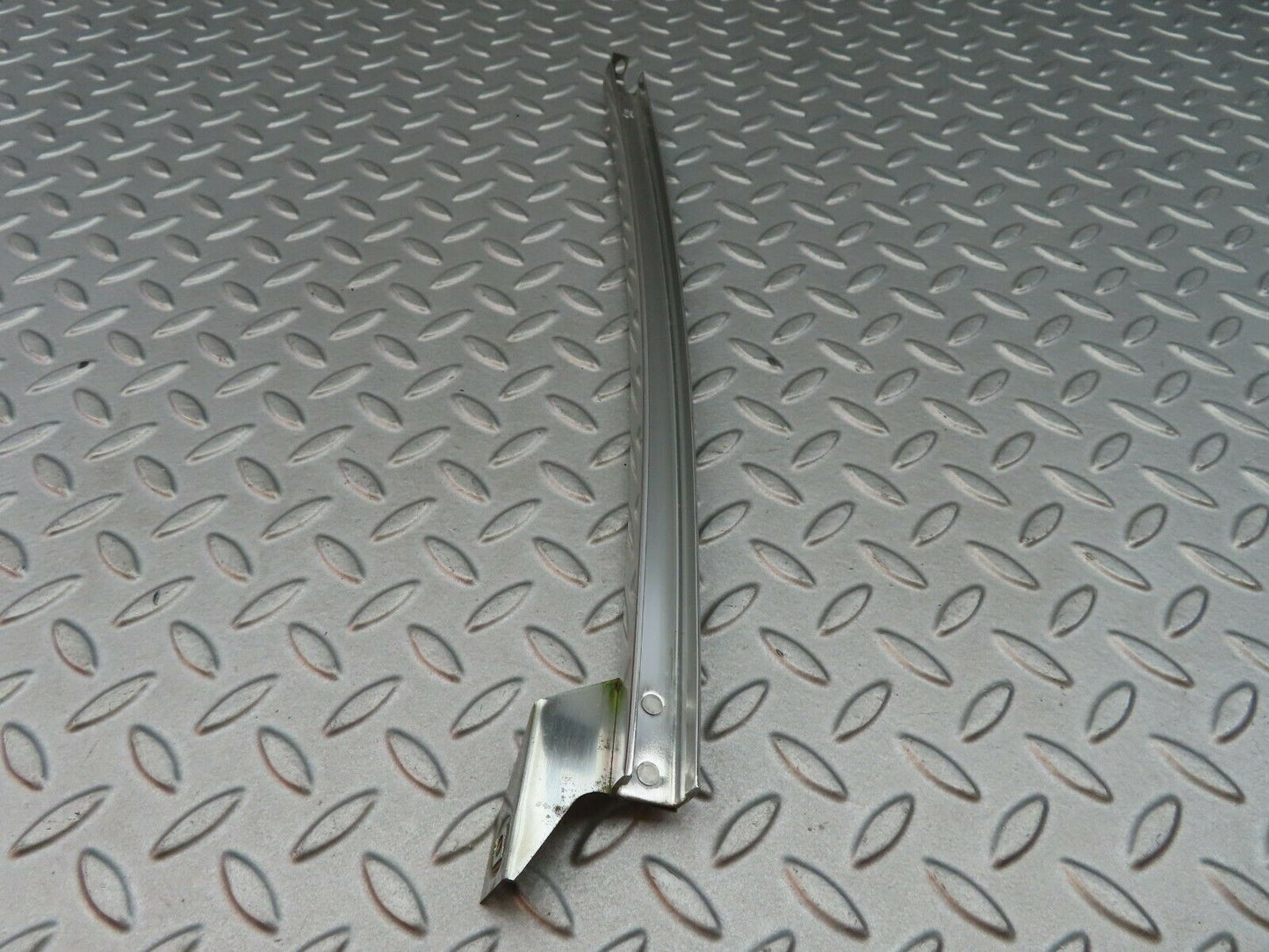 5791 Mercedes-Benz W123 200 Rear Left Chrome Window Channel