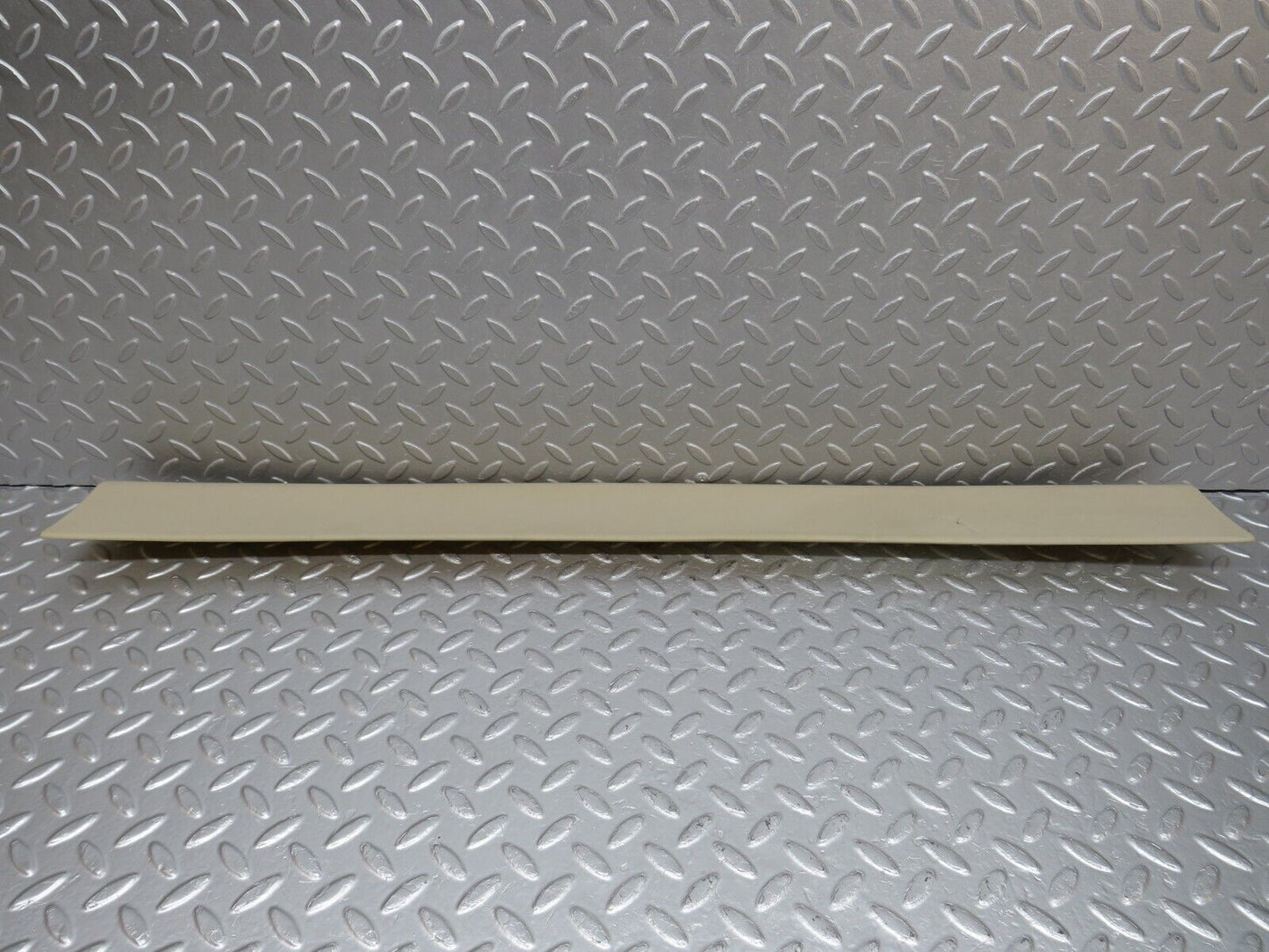 40191 Mercedes-Benz R107 Hardtop Rear Headlining Panel Beige