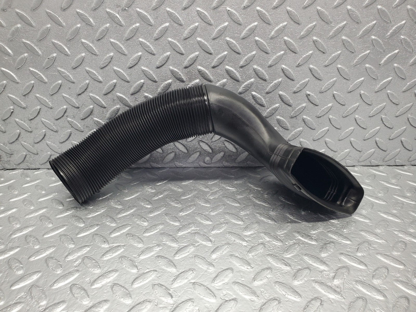 W201 Baby Benz air duct pipe hose right side used OEM