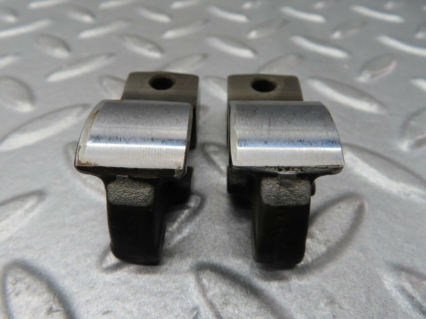 16746 Mercedes-Benz C107 380SLC Valve Rocker Arm