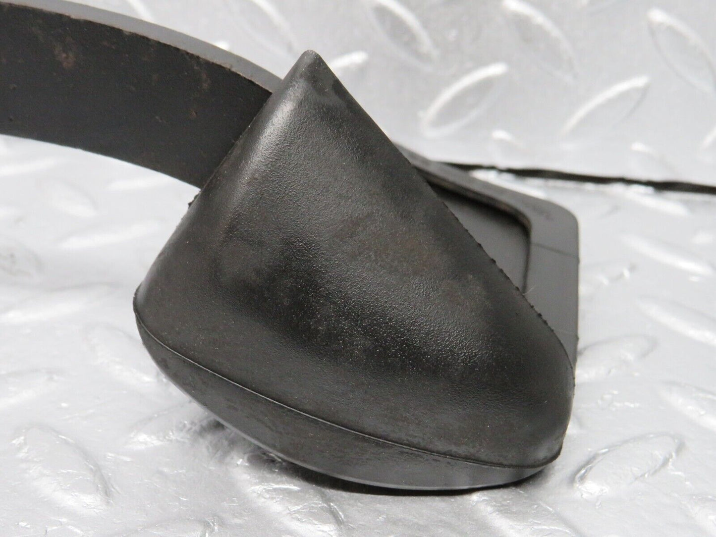 39985 Mercedes-Benz R107 350SL Brake Pedal With Rubber 1232910082