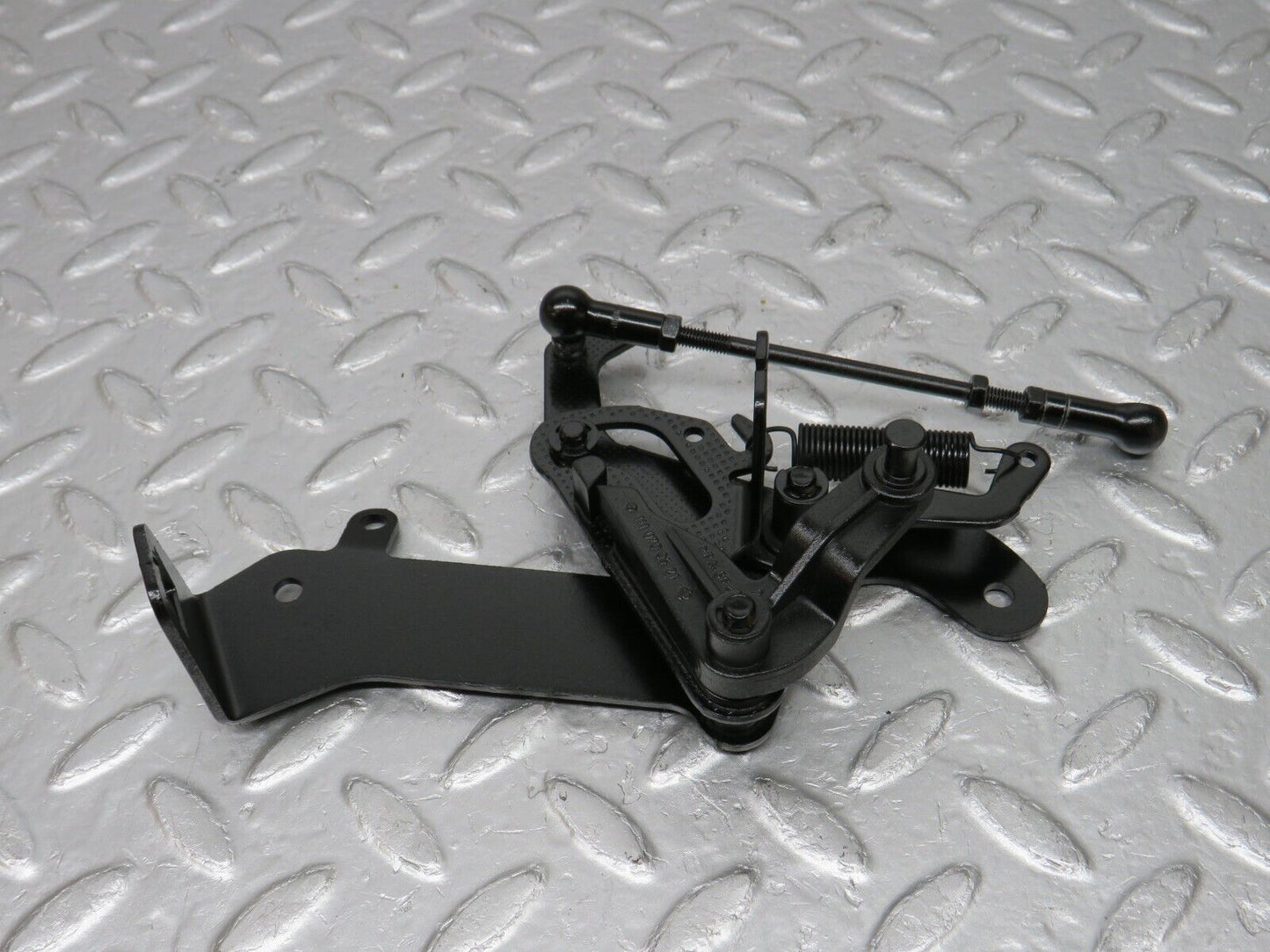 33545 Mercedes-Benz W202 C180 Throttle Linkage 1110700521