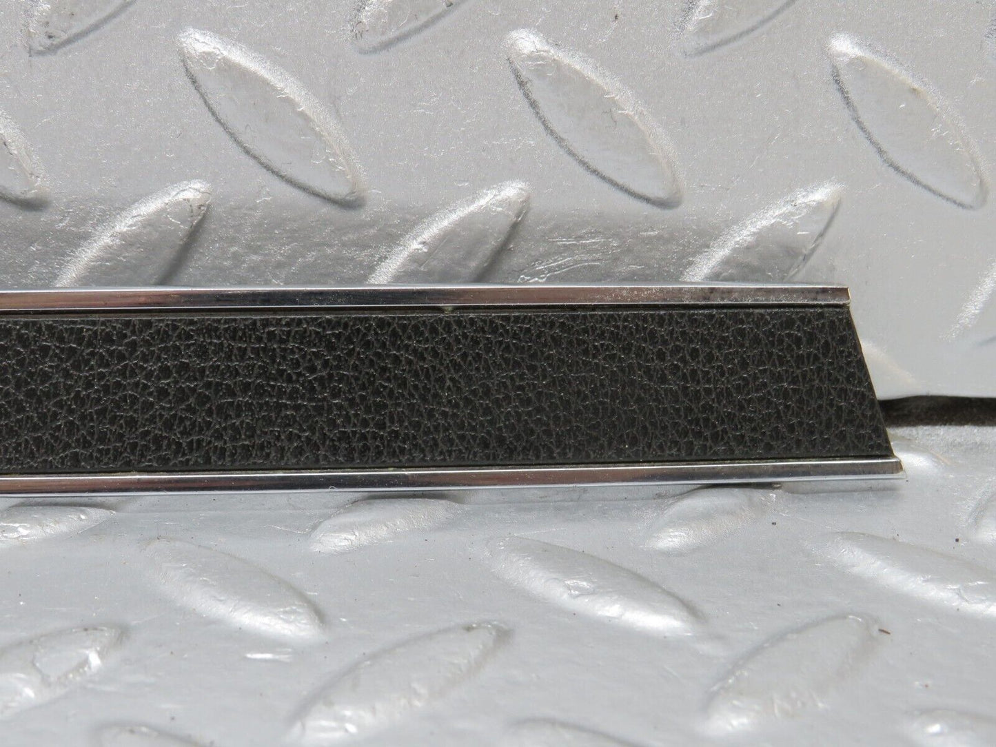 39959 Mercedes-Benz R107 350SL Dashboard Centre Trim Black 1076800271