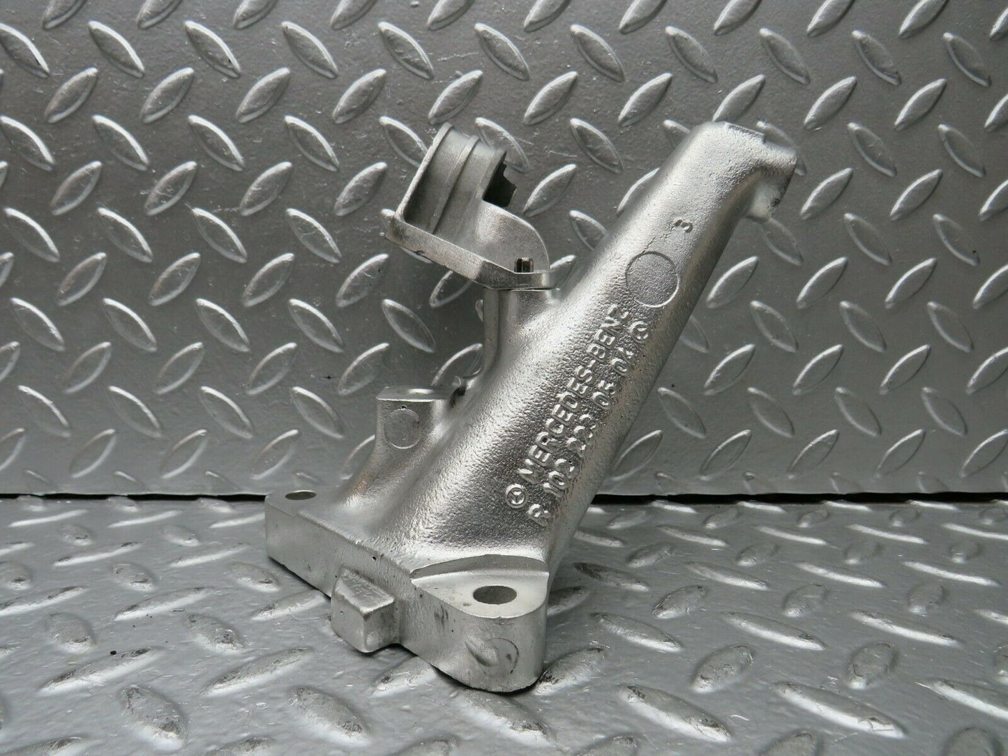 23082 Mercedes-Benz C123 230CE Engine Mount Bracket Left Side 1022230504
