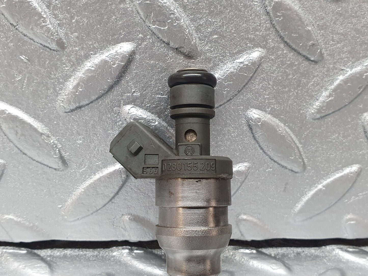 42370 Mercedes-Benz R129 320SL Coupe Fuel Injector Bosch 0000787323 0280155209