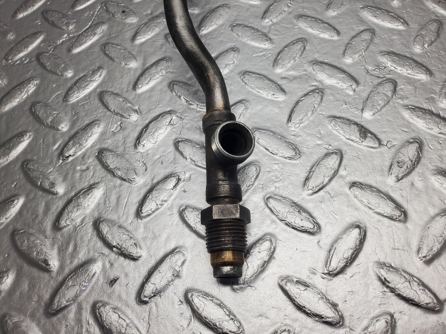 W112 throttle body hose pipe used OEM