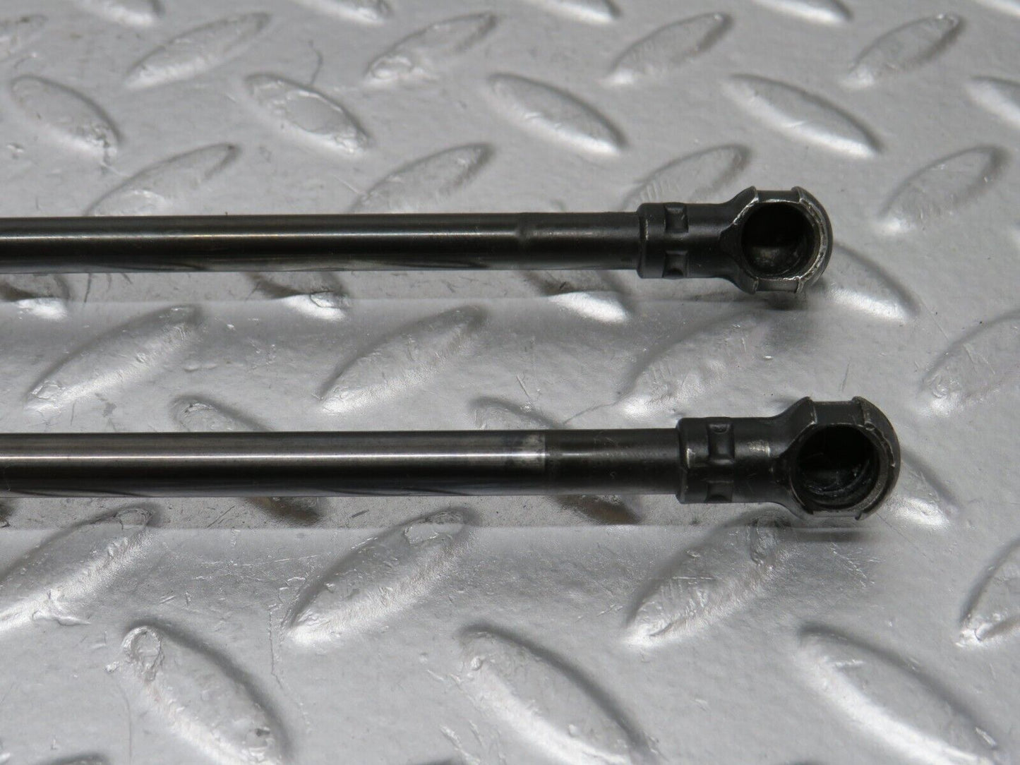 35032 Mercedes-Benz W210 320E Bonnet Gas Strut 2x 2108800429