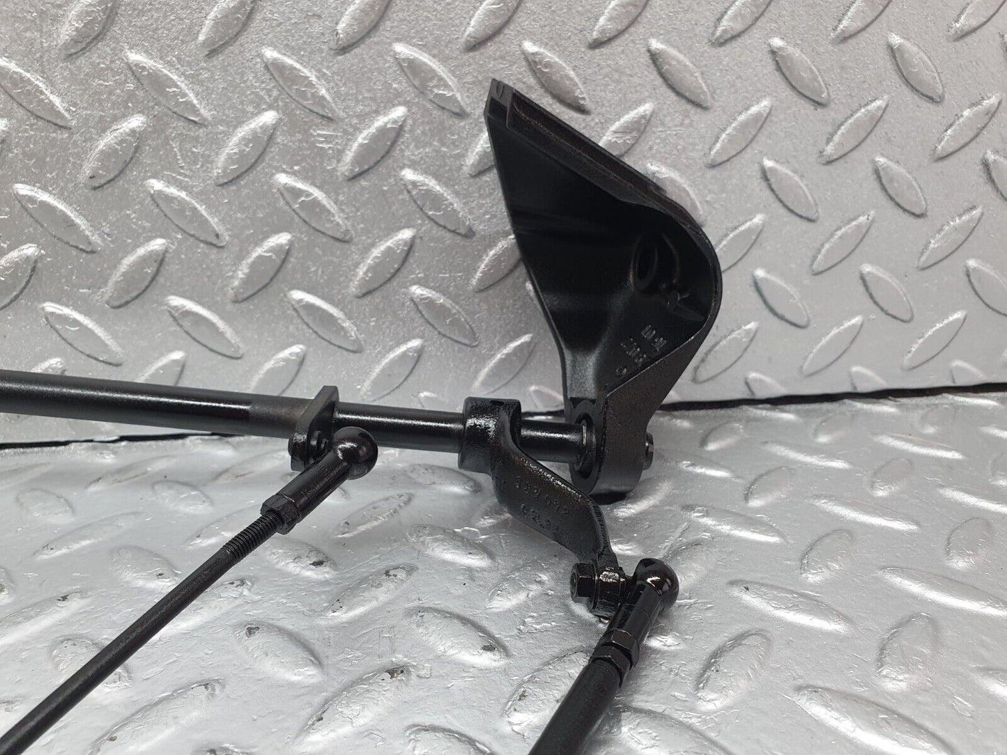 43445 Mercedes-Benz W108 280SE Throttle Linkage 1290721601