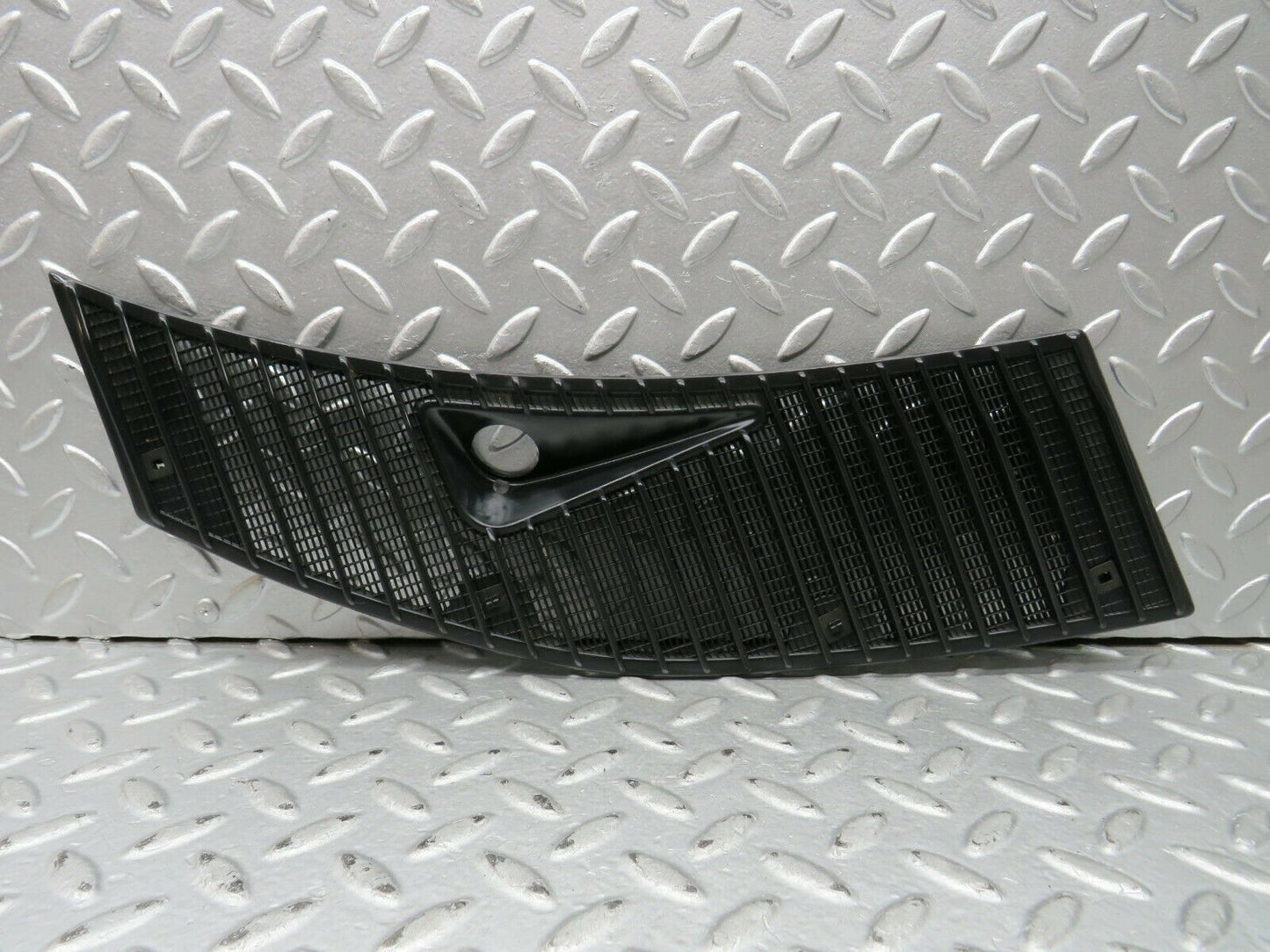 22058 Mercedes-Benz S123 280TE Wagon Air Intake Grill Right Side 1238363065