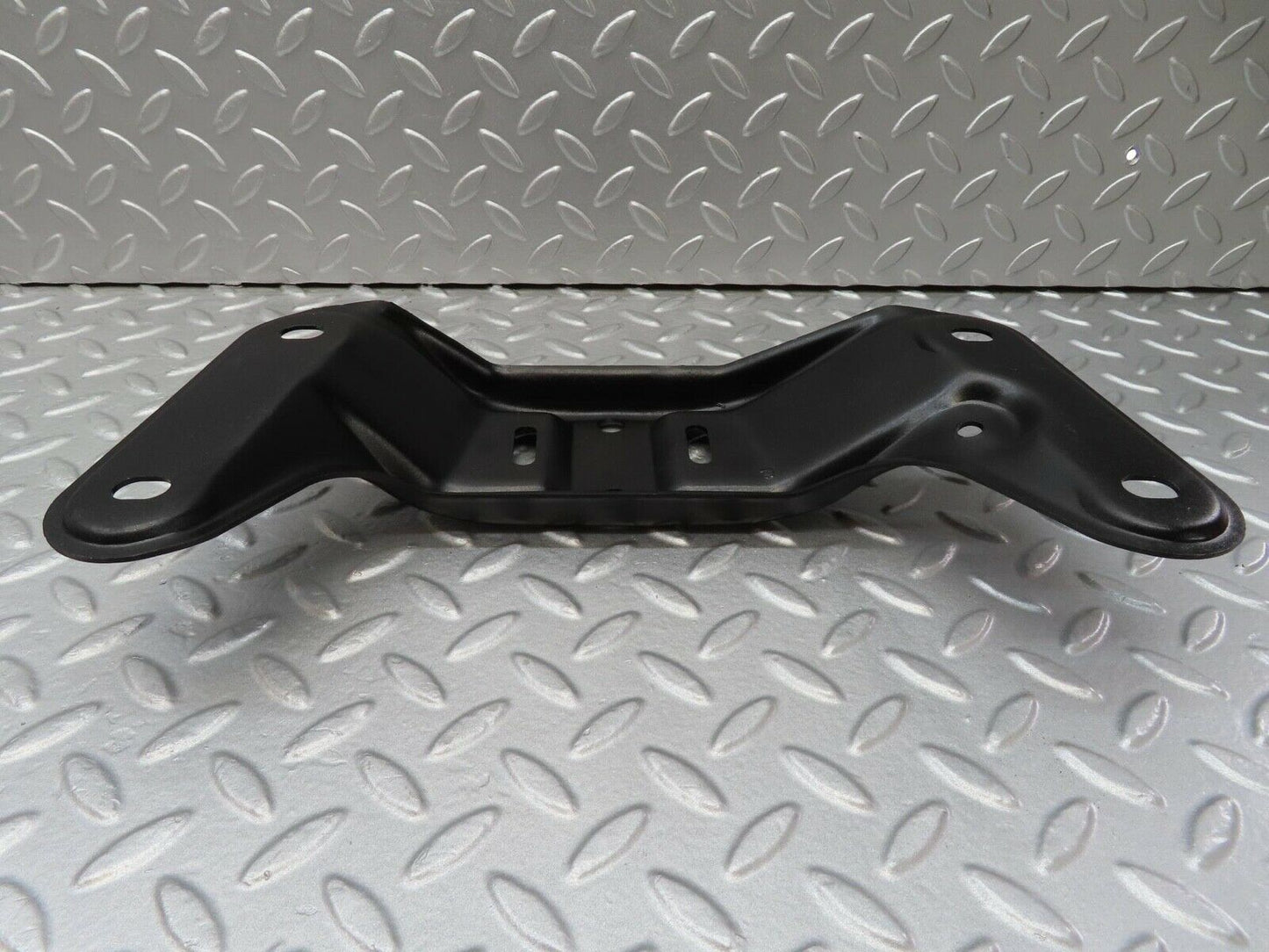 15936 Mercedes-Benz W123 280E Gearbox Mount Bracket