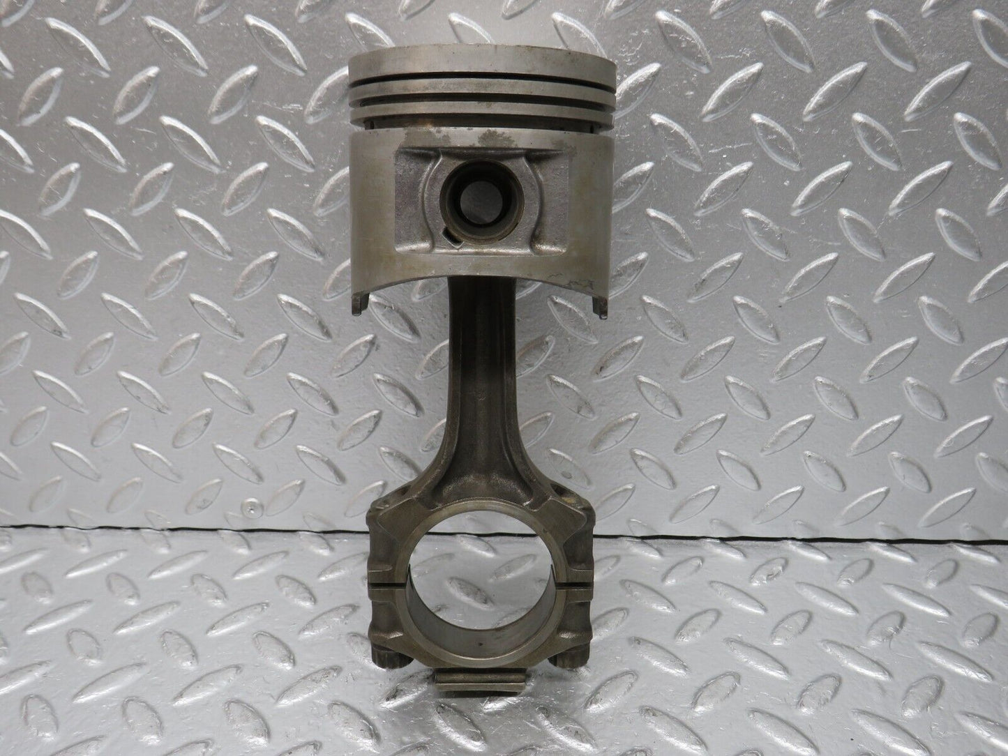 32775 Mercedes-Benz C107 R107 350 V8 Piston With Connecting Rod 92mm 11607