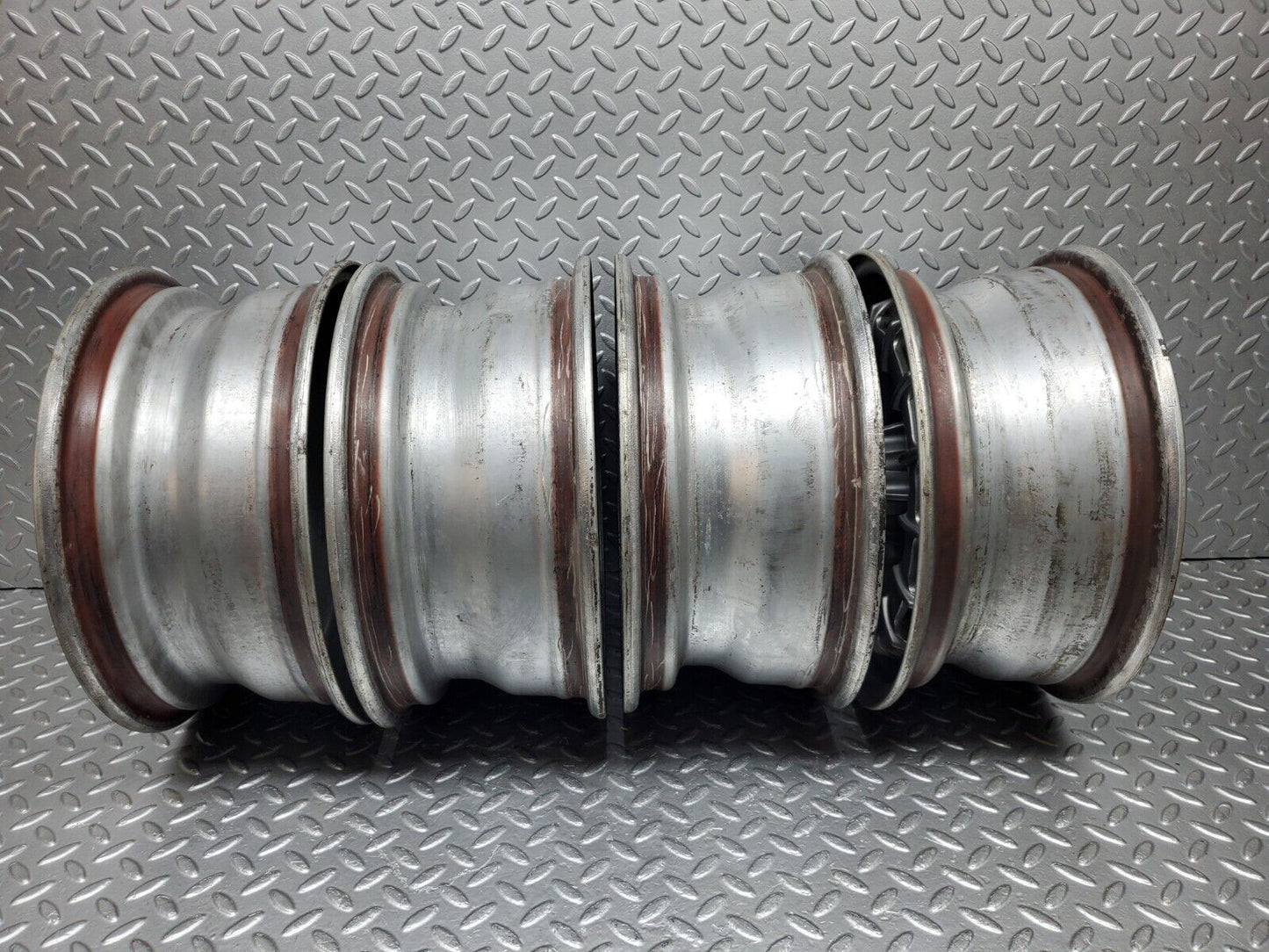 44556 Mercedes-Benz W123 Alloy Wheel Set Mexican Hat 6Jx14H2 ET30 1264001902