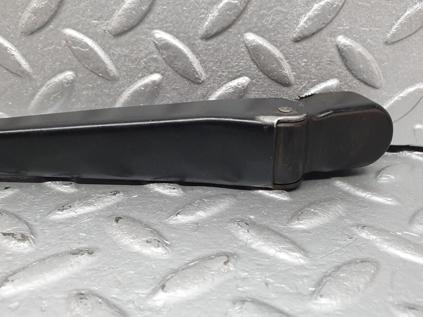 41208 Mercedes-Benz W126 300SE Windscreen Wiper Arm Right Side