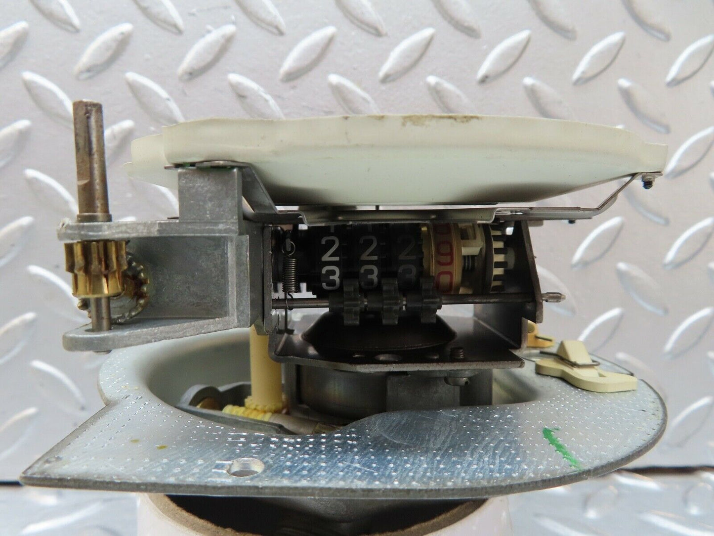 18336 Mercedes-Benz W115 Speedometer KM/H VDO W=0.92 1155423801