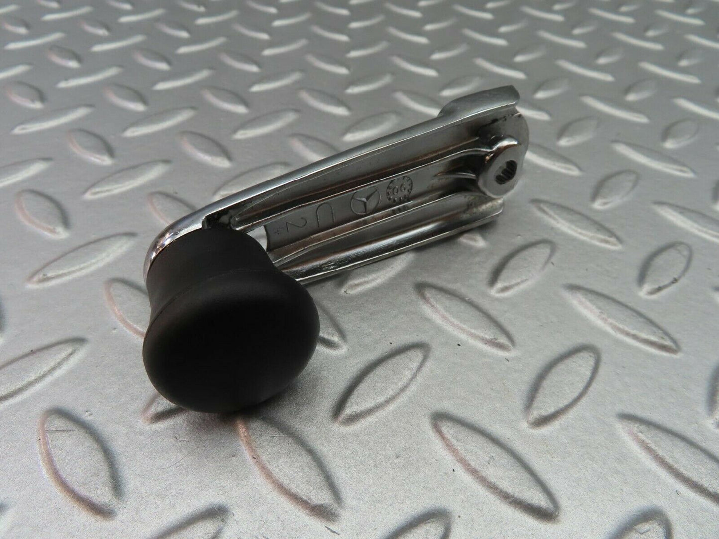 6965 Mercedes-Benz W201 Window Lifter Crank Handle