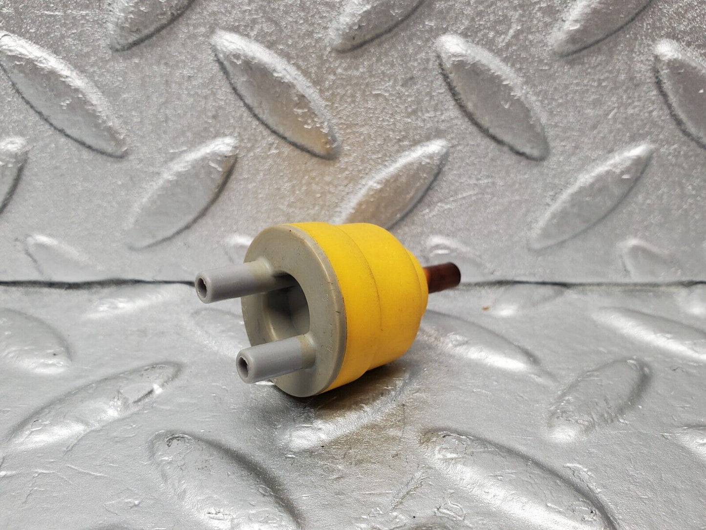 46672 Mercedes-Benz C123 280CE Coupe Vacuum Check Valve 1238000278