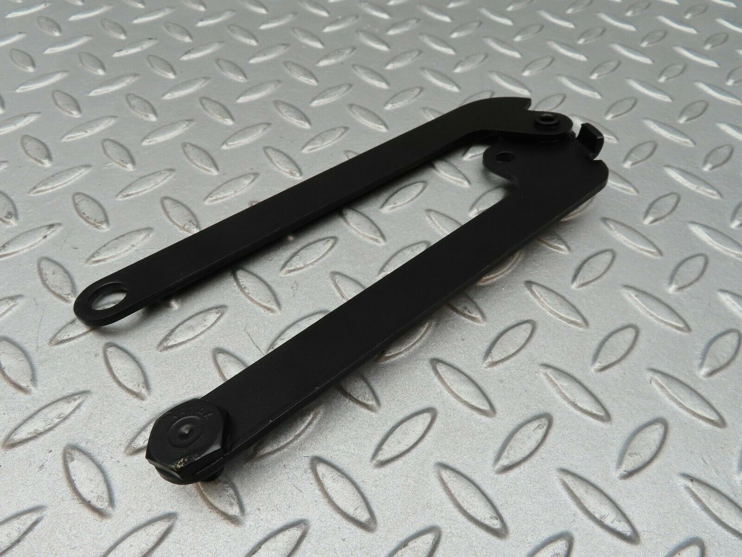 3619 Mercedes-Benz W108 280SE Right Bonnet Hinge