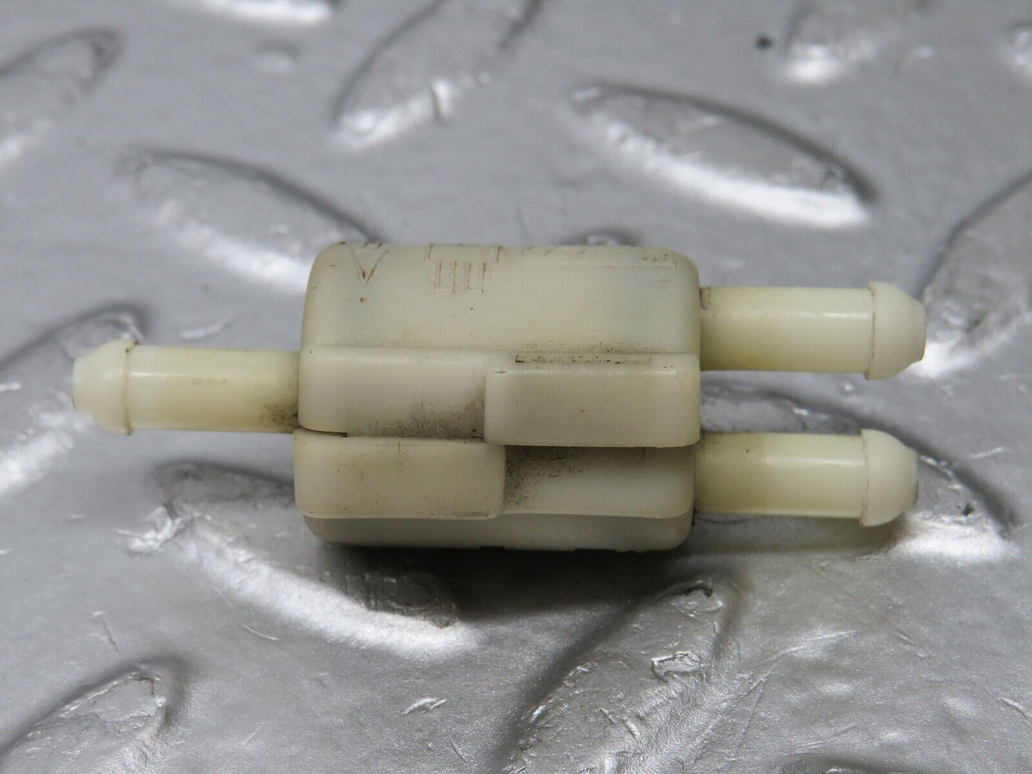 33667 Mercedes-Benz C123 230CE Coupe Windscreen Washer Fluid Distributor