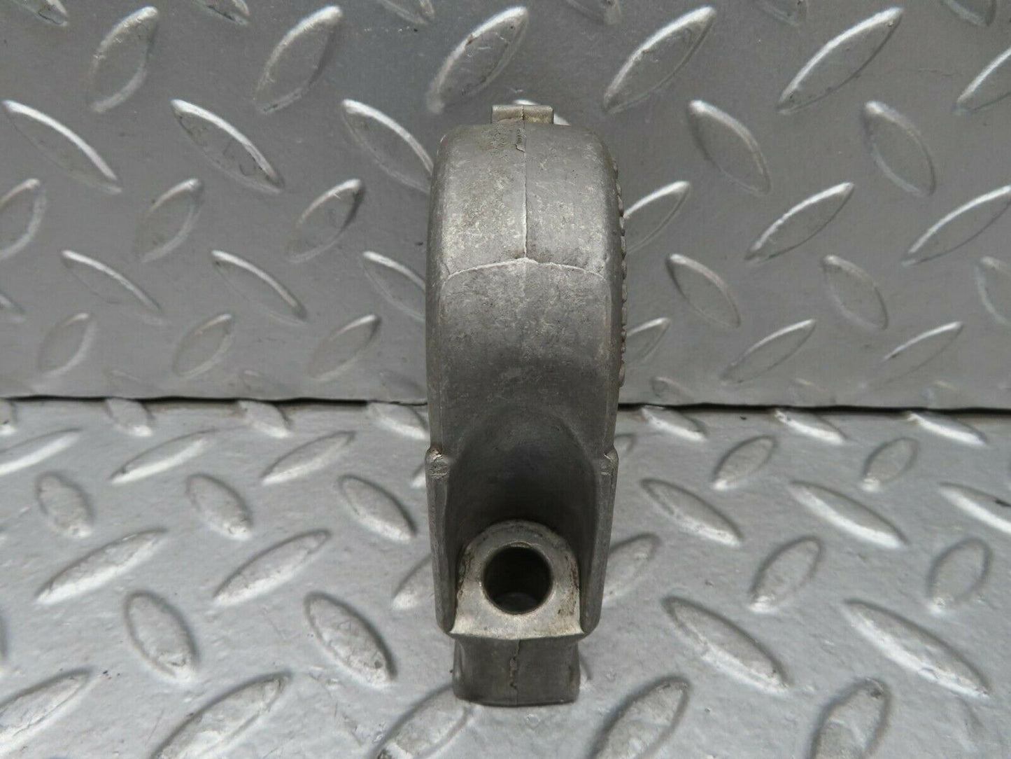 15646 Mercedes-Benz R107 450SL Coupe Camshaft Tower Bearing 1160514312