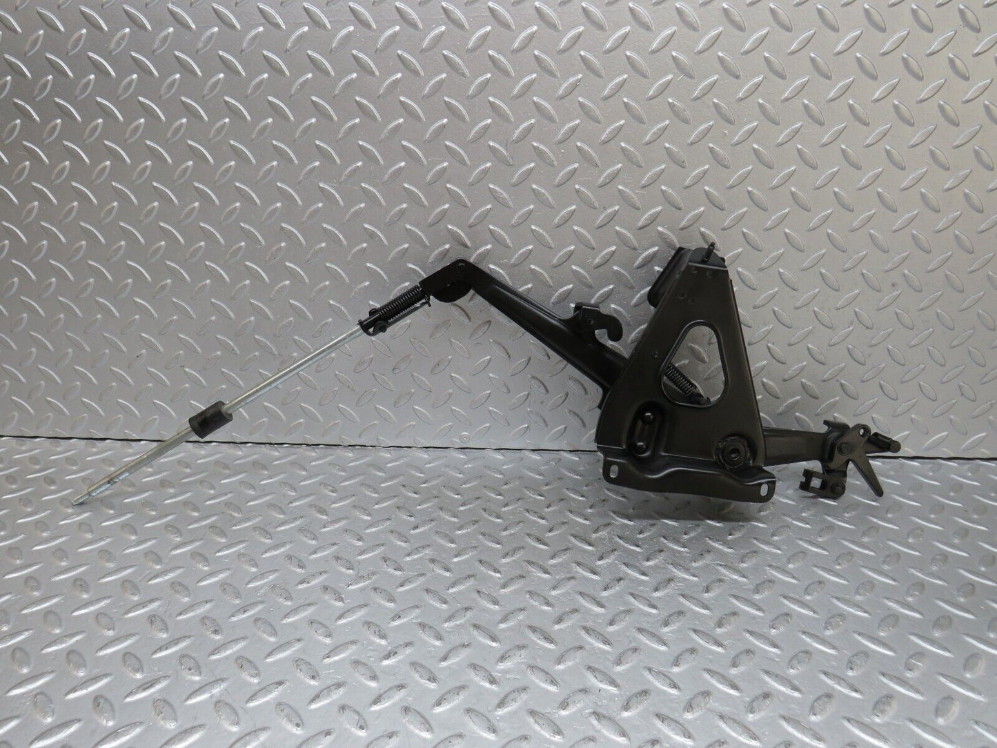 36374 Mercedes-Benz W126 420SE Handbrake Regulator