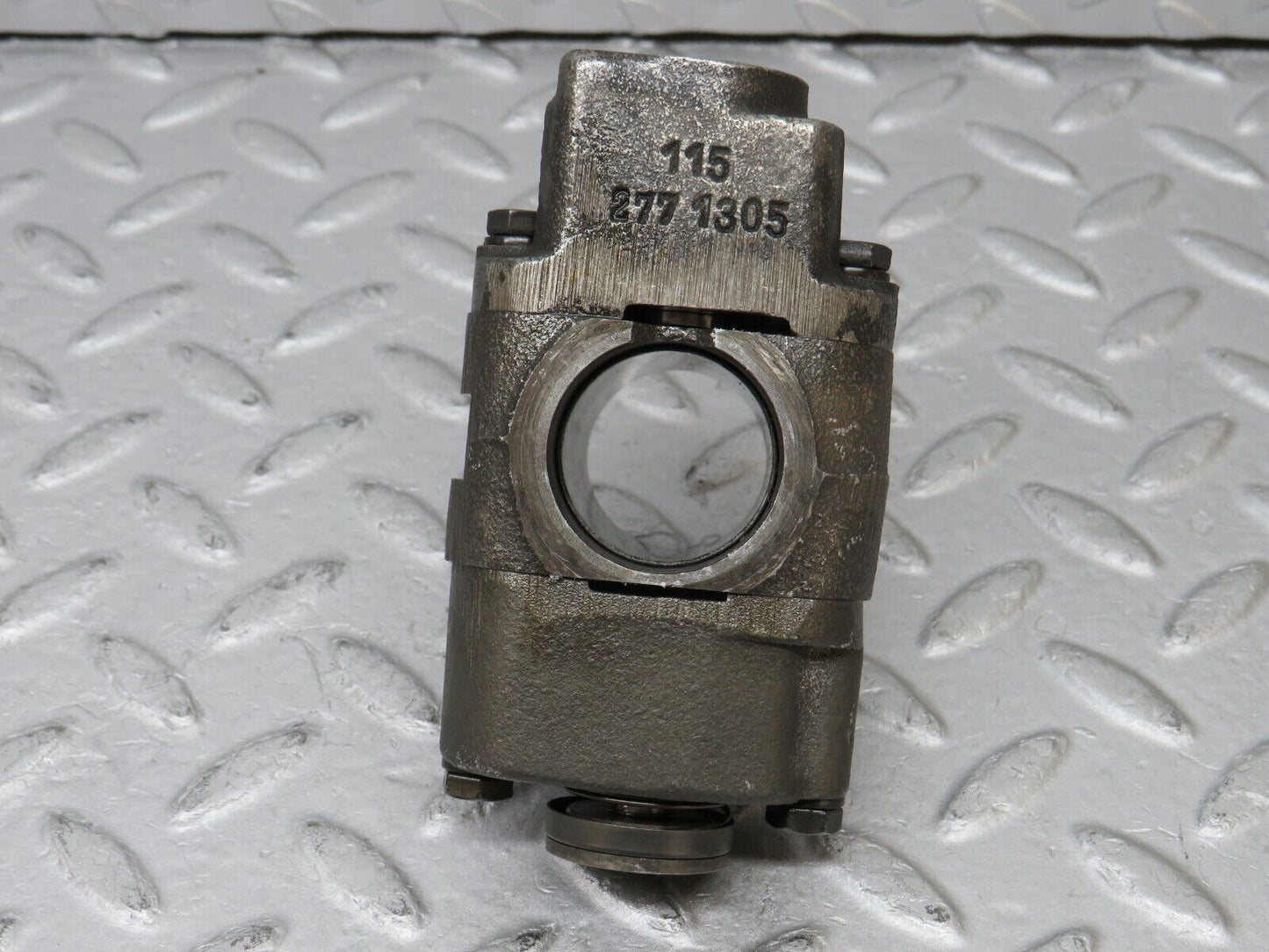 36431 Mercedes-Benz R107 450SL Automatic Gearbox Governor 1092700074 1152771305