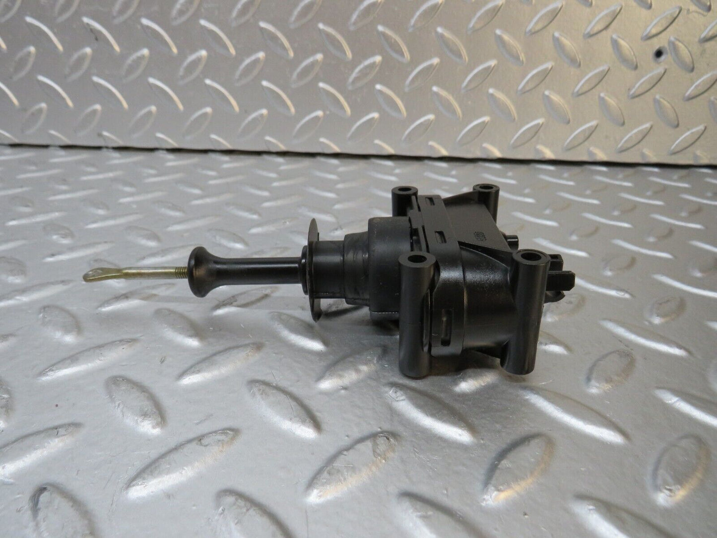 30277 Mercedes-Benz W124 230E Door Lock Vacuum Actuator Rear Left