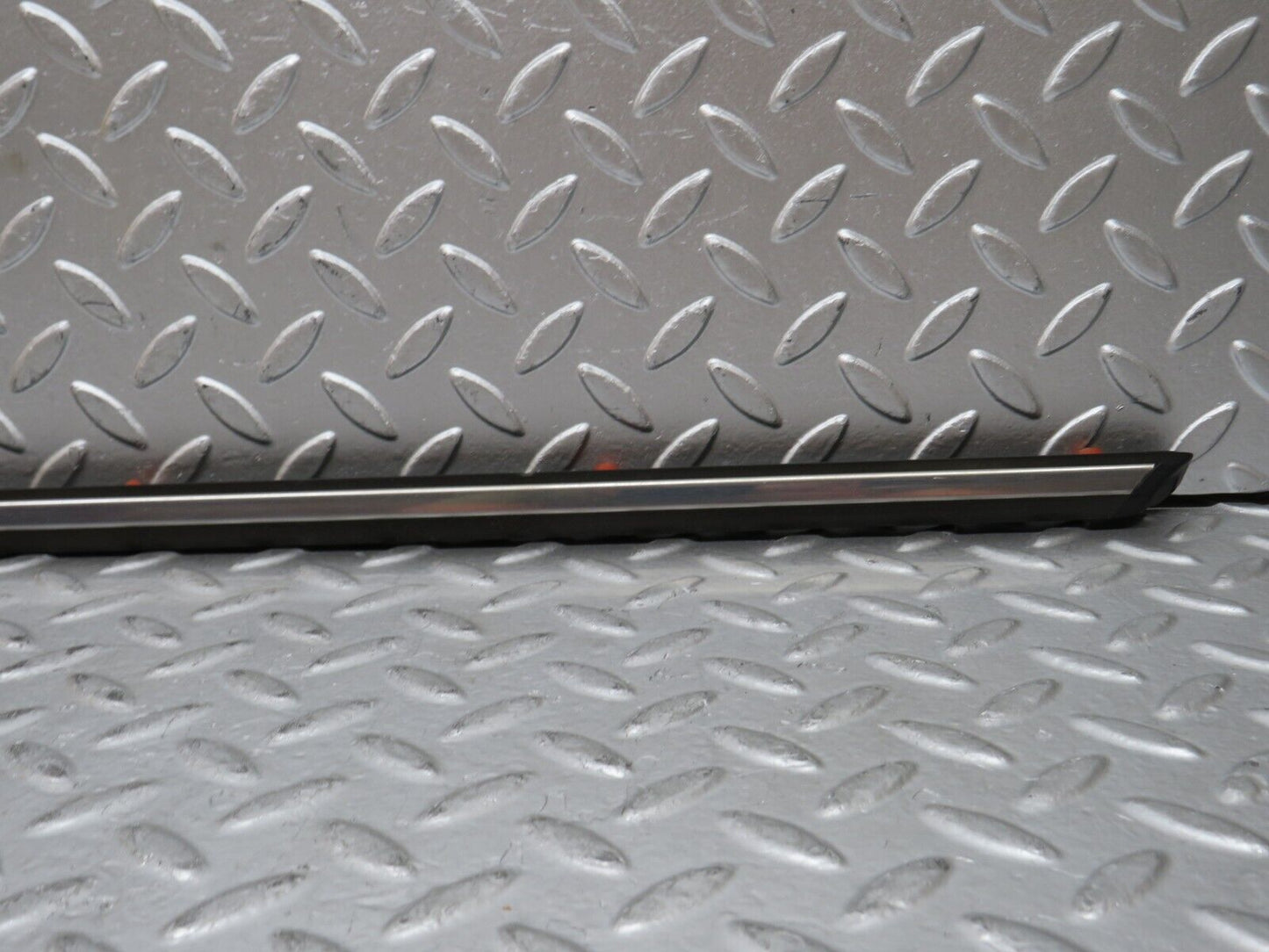28239 Mercedes-Benz S123 240D Wagon Rear Right Door Centre Moulding Trim