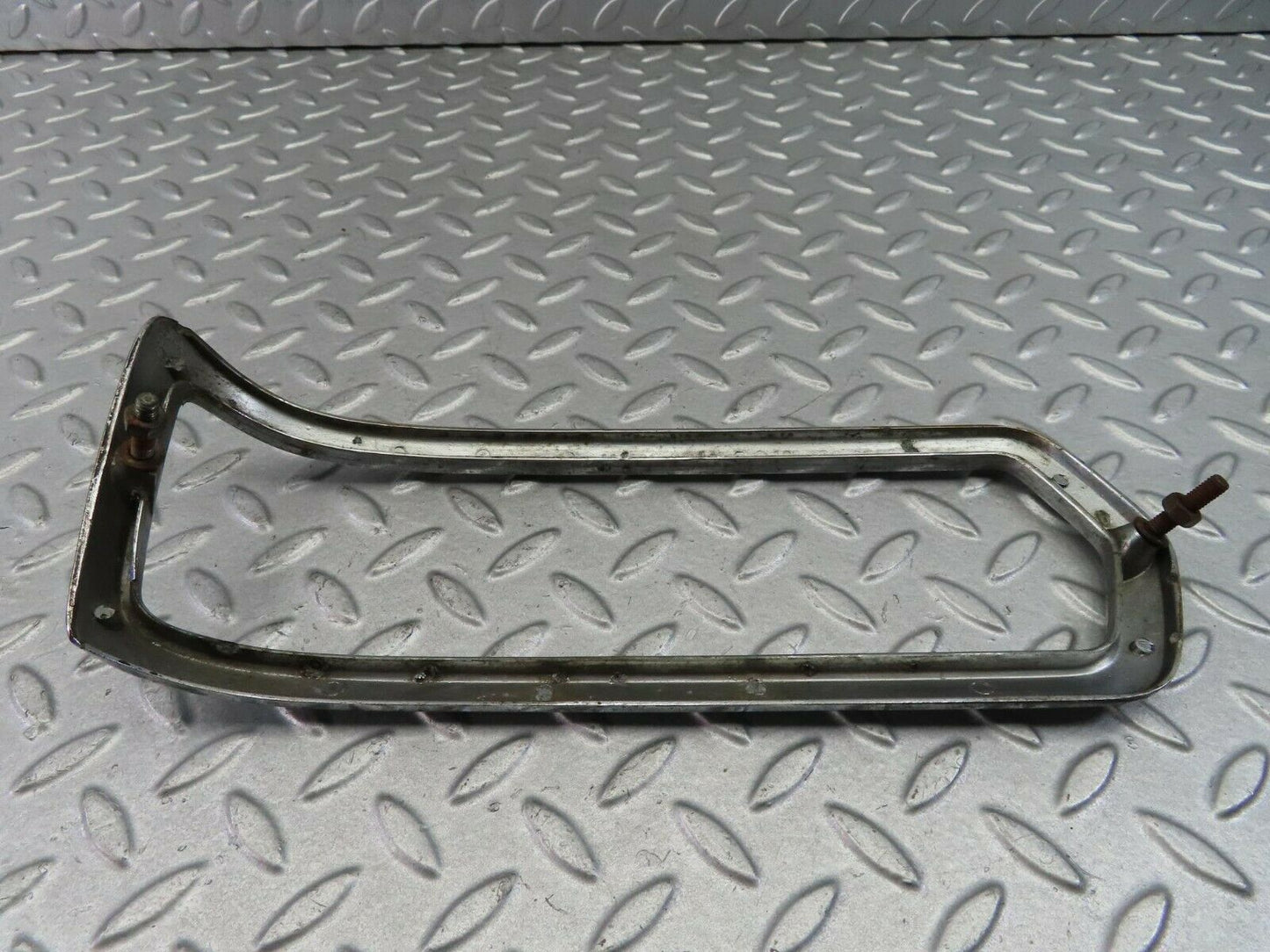8095 Mercedes-Benz W108 Tail Light Chrome Frame Left 1088260159