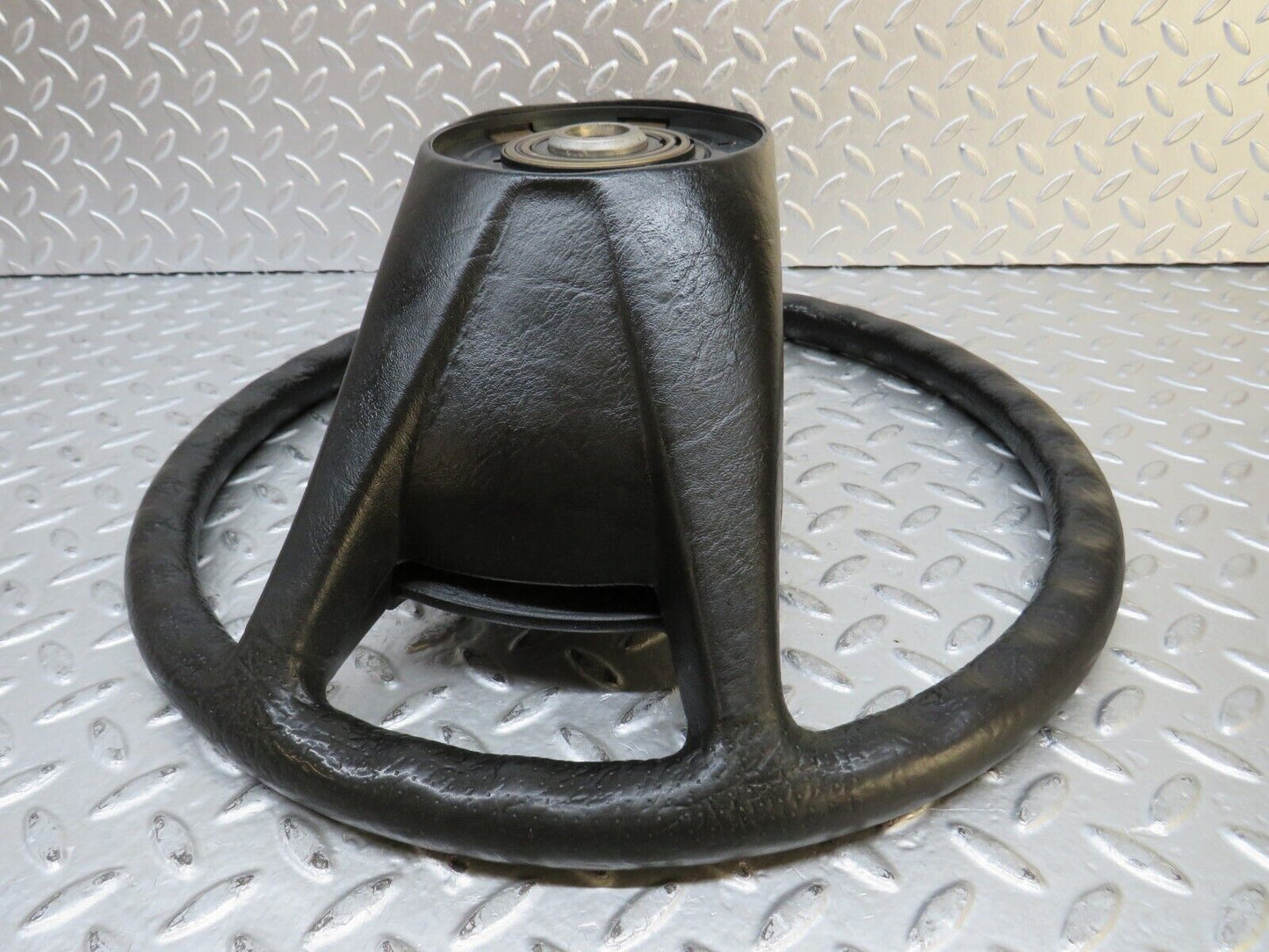 28245 Mercedes-Benz S123 240D Wagon Steering Wheel 1264640017
