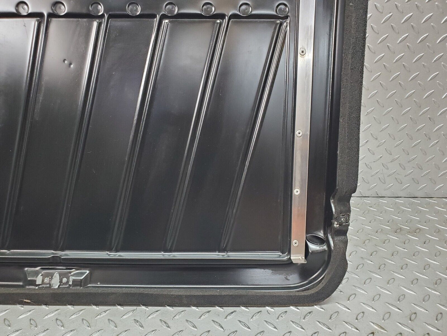 44885 Mercedes-Benz W124 220E Power Sunroof Frame