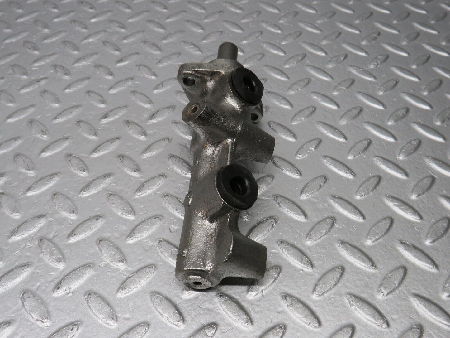 39199 Mercedes-Benz R107 500SL Brake Master Cylinder ATE
