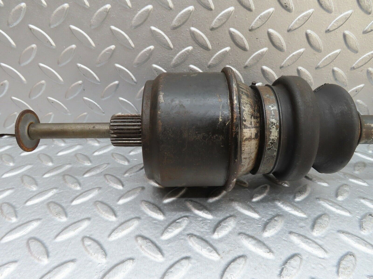 19214 Mercedes-Benz W123 300D Axle Shaft Drive Shaft