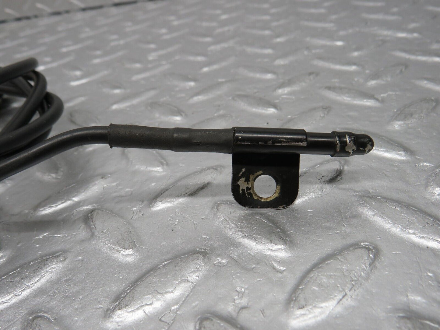 38030 Mercedes-Benz A124 320E Cabriolet Temperature Sensor 0085423117