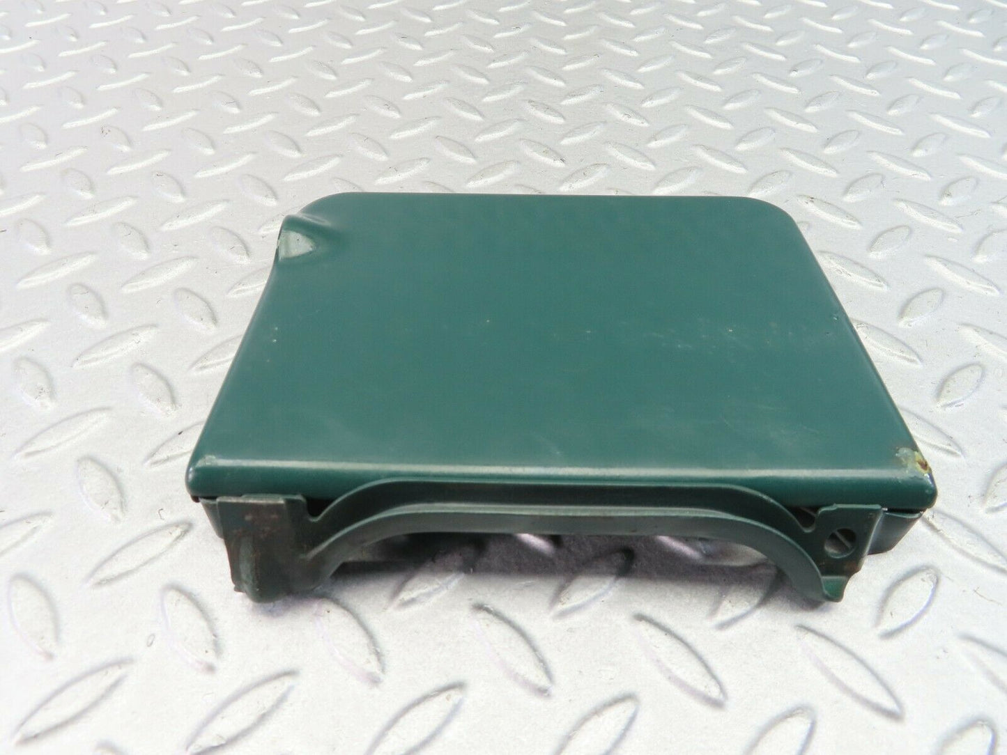 7980 Mercedes-Benz W115 220D Fuel Tank Flap Cap 1145840139