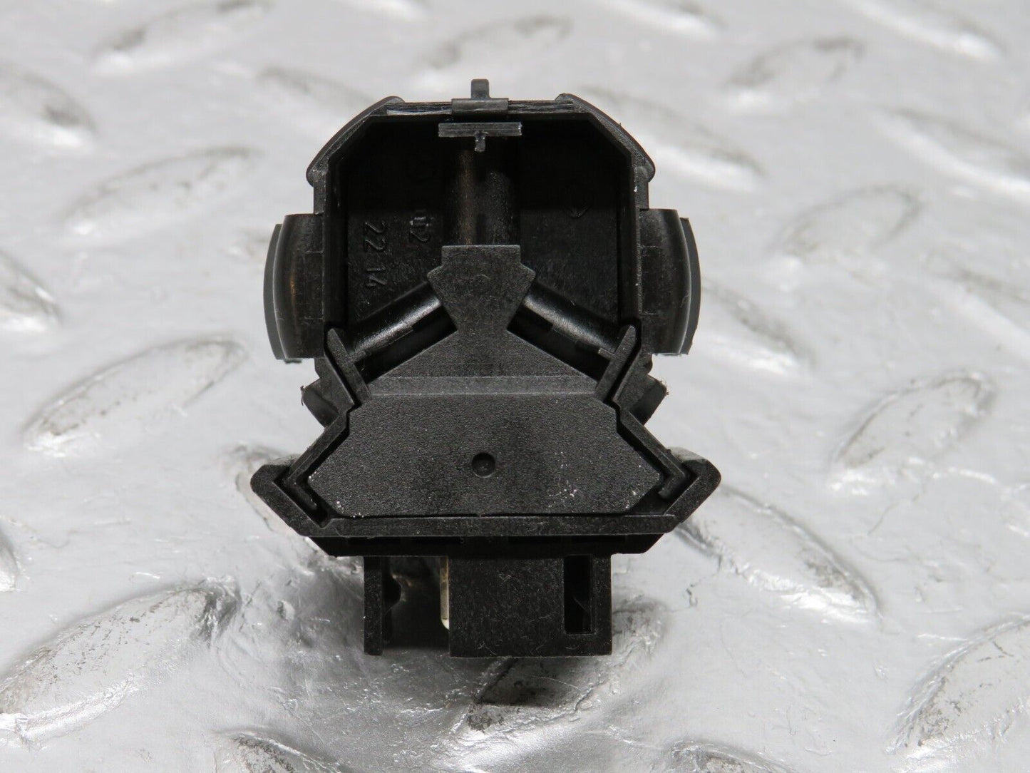 32609 Mercedes-Benz S124 300TE Wagon Kick Down Switch 0025452214