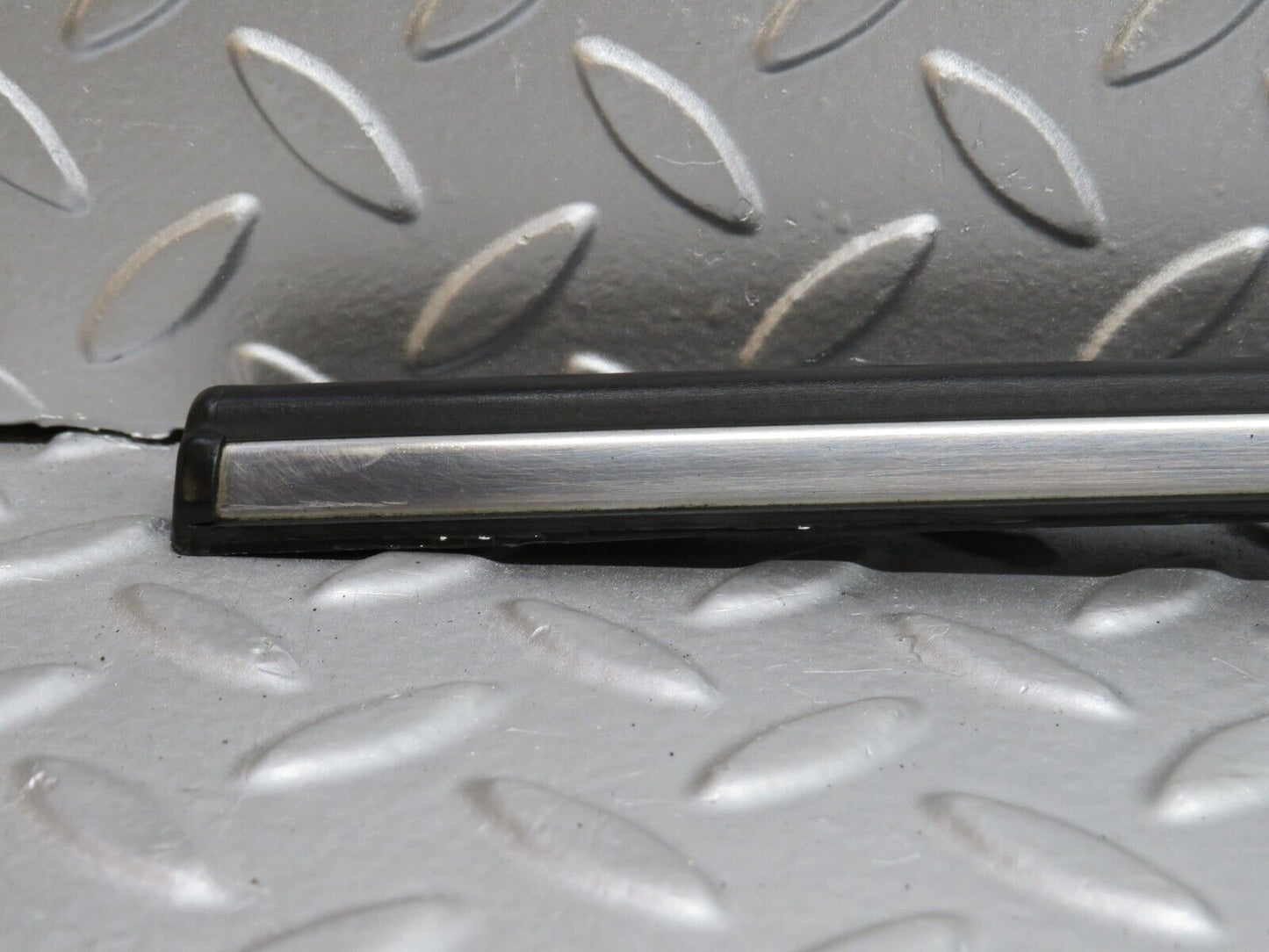 40637 Mercedes-Benz W123 300D Trunk Boot Lid Chrome Moulding Trim