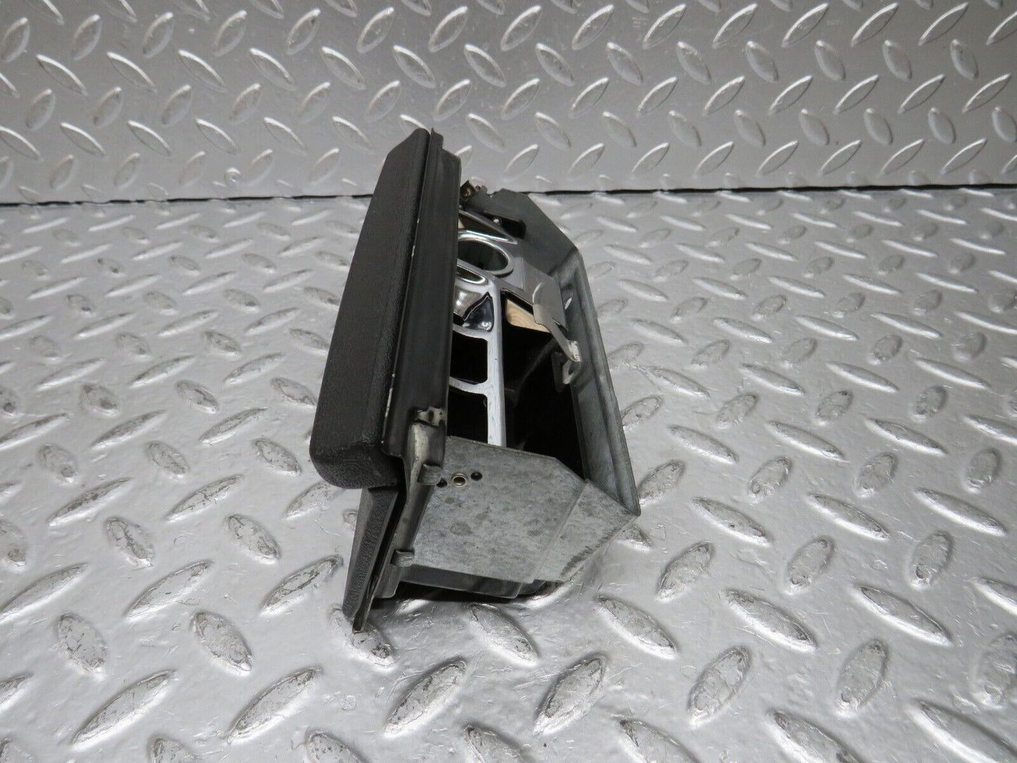 29729 Mercedes-Benz W123 230E Centre Console Ashtray
