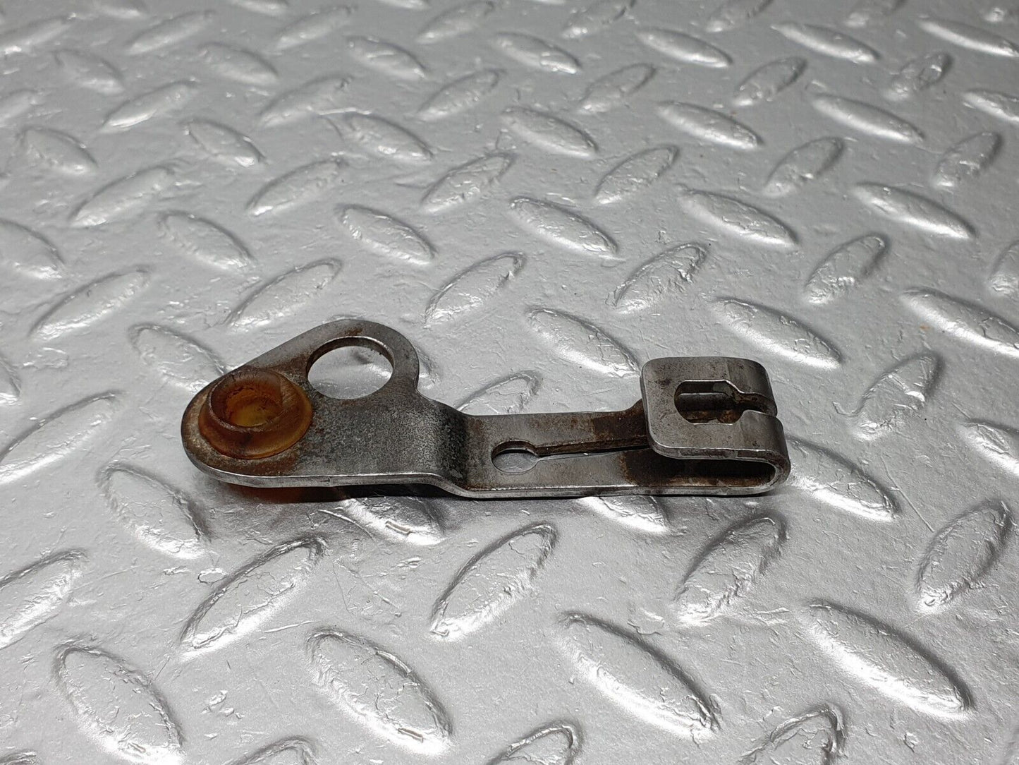 41282 Mercedes-Benz W126 300SE Automatic Gearbox Linkage Bracket