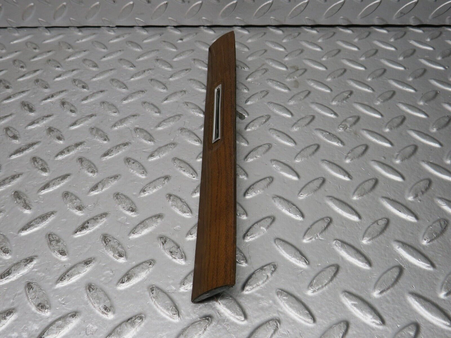 32188 Mercedes-Benz W123 230E Dashboard Wood Trim