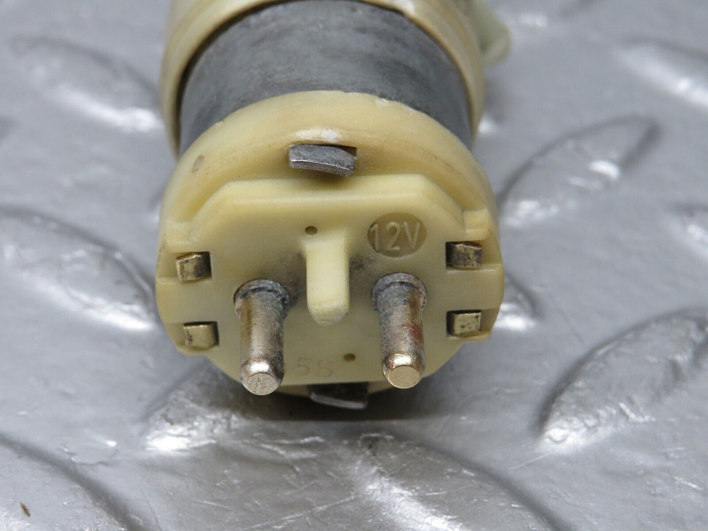 39117 Mercedes-Benz R107 500SL Coupe Windscreen Washer Pump 1238690021